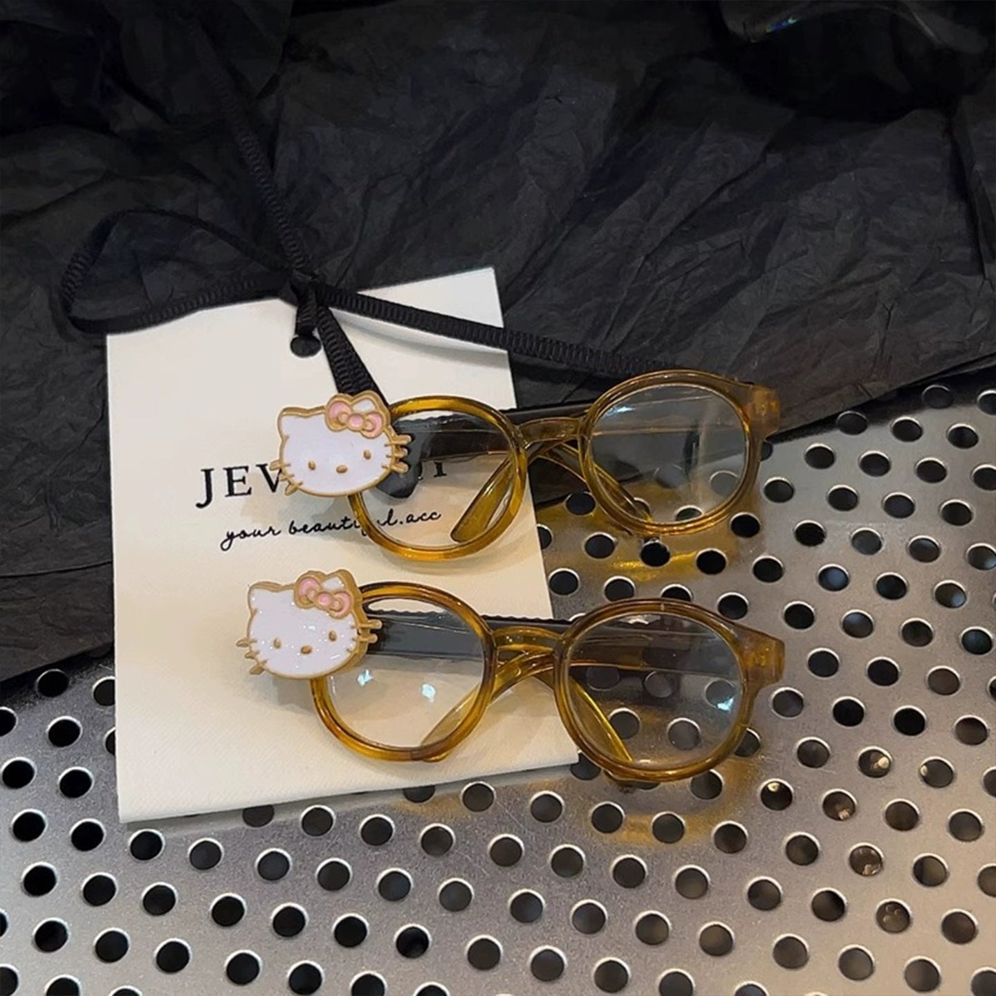 Korean cute KT cat glasses hairpin forehead side bangs hair clip broken hair side clip hairpin headdress female