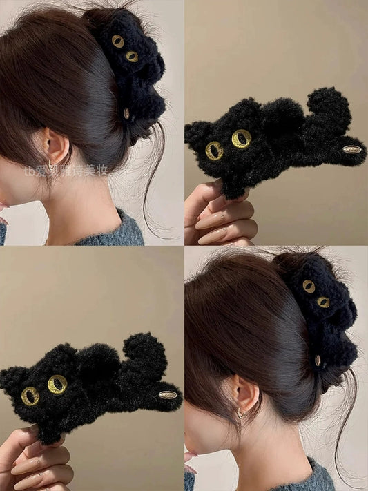 Recently seen super cool kitten! Korean cute plush cat scratch clip on the back of the head shark hairpin