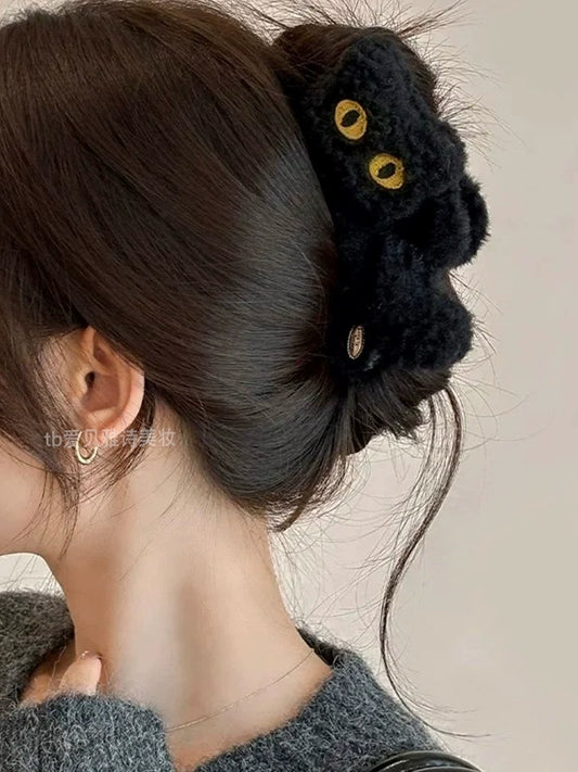 Recently seen super cool kitten! Korean cute plush cat scratch clip on the back of the head shark hairpin